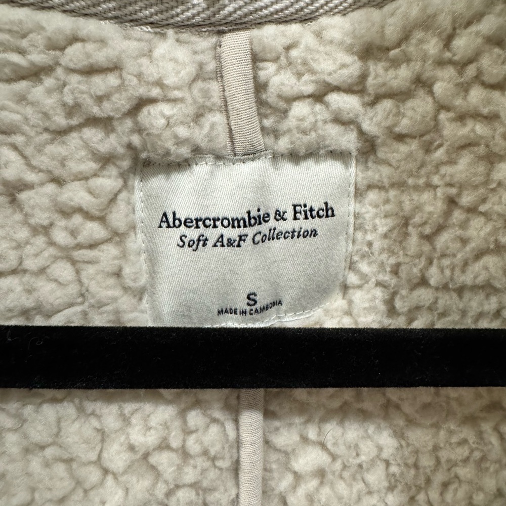 Abercombie Cream Teddy Sherpa Jacket - Picture 4 of 6
